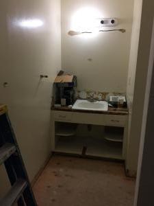 138 Bathroom Before